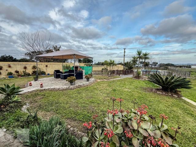 Masía en venta en Gibraleón. Finca con piscina. Masías.