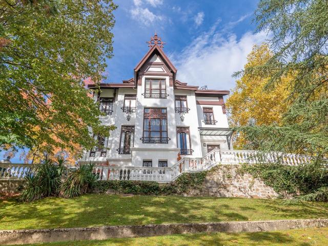 Masía en venta en Gordexola. Exclusiva Finca en el centro de Gordexola. Masías.
