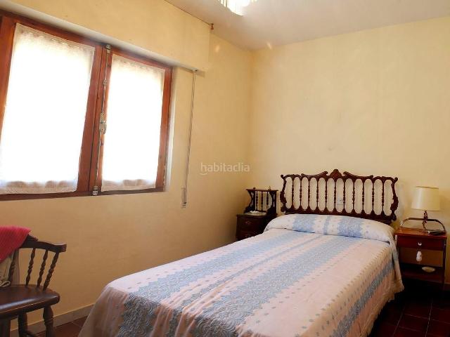 Masía en venta en Grijota. Parcela, con casa y nave. Masías.