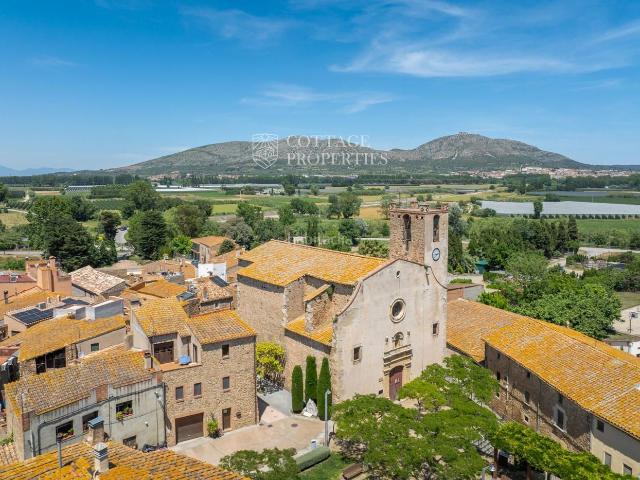 Masía en venta en Gualta Costa Brava. Masía del siglo XVIII en venta en Gualta, Baix Empordà, Girona. Masías.