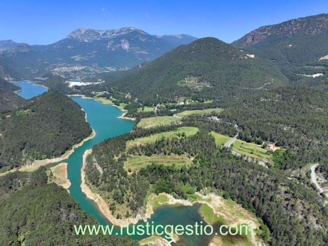 Masía en venta en Guixers. Finca rústica amb masia a Guixers Pantà Llosa del Cavall. Masías.