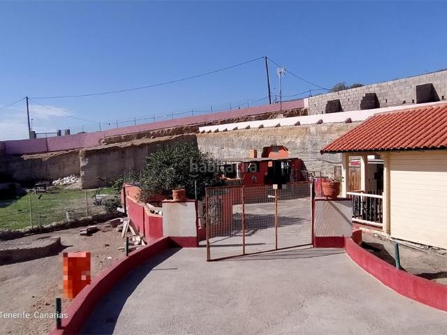 Masía en venta en Güímar, El Escobonal Pájara. Excepcional parcela mixta parte edificable y parte rústica, grandes cuevas acondicionadas, vistas, acceso asfaltado, agua y luz. Masías.