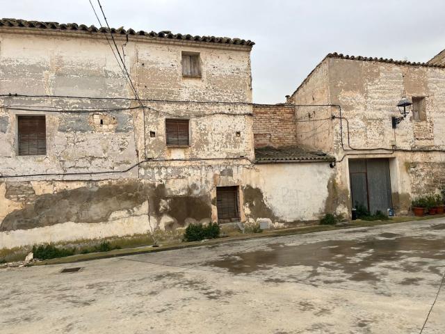 Masía en venta en Híjar. Masías.