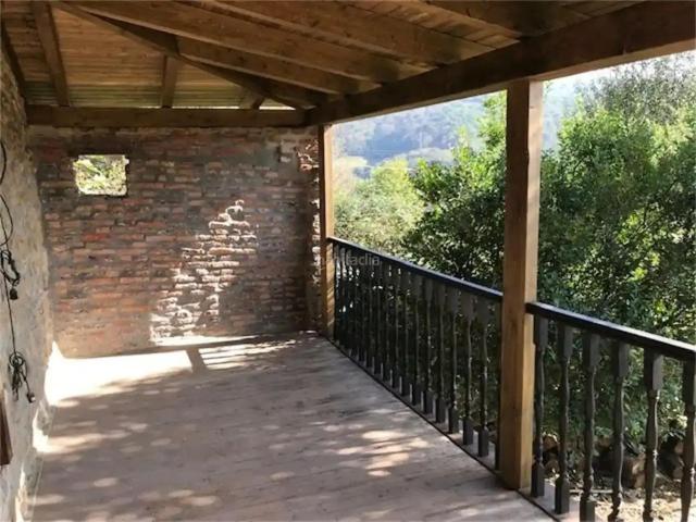 Masía en venta en Langreo, La Felguera. Encanto asturiano casa con hórreo, cochera y finca edificable en Pando, Langreo. Masías.