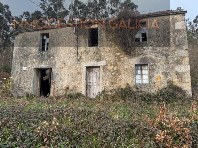 Masía en venta en Laracha. Casa con enorme potencial. Masías.