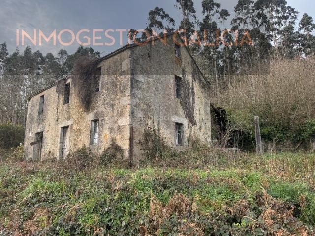Masía en venta en Laracha. Casa con enorme potencial. Masías.