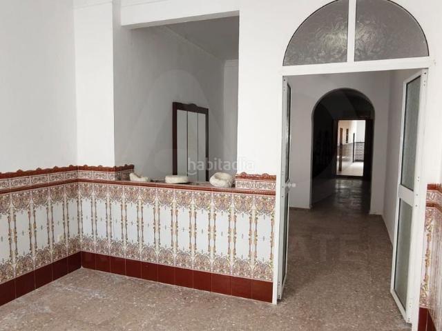 Masía en venta en Lora del Río. Masías Lora del.