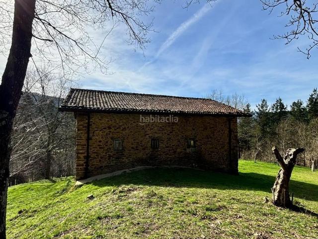 Masía en venta en Llodio. Caserío con gran finca y espectaculares vistas en Olarte Laudio. Masías.