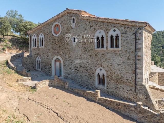 Masía en venta en Llambilles. Masia gotica en venta en Cruïlles, Monells i Sant Sadurní de lHeuraBaix Empordà, Girona. Masías.