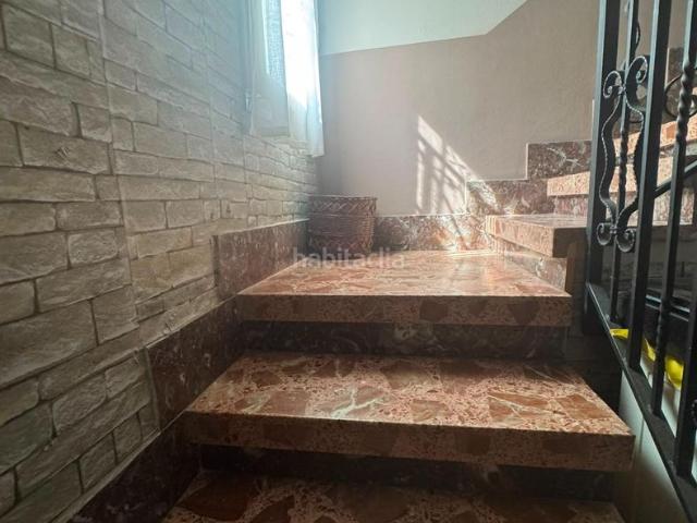 Masía en venta en Luceni. Casa independiente con gran terraza en Luceni. Masías.