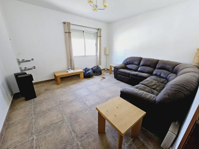 Masía en venta en Lújar. Casa de campo con terraza panorámica y amplio terreno en Los Carlos. Masías.