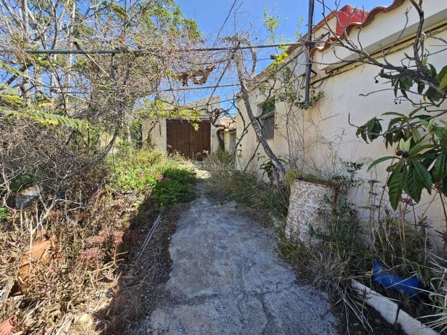 Masía en venta en Lújar. PRECIO ESPECIAL ENERO 2026 Casa de Campo con parcela de 900 metros en Los Garcia. Masías.