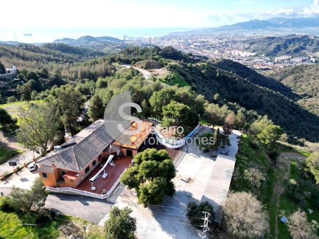Masía en venta en Málaga, Alegría de la Huerta Jardín de Málaga. SU NEGOCIO FINCA O INVERSION EN PLENA NATURALEZA Y CERCA DE MÁLAGA. EXCLUSIVA PROPIEDAD. Masías.