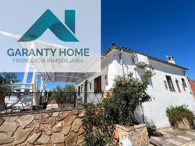 Masía en venta en Martos. Finca de recreo en la campiña sur de Martos con casa reformada y olivar en producción. Masías.