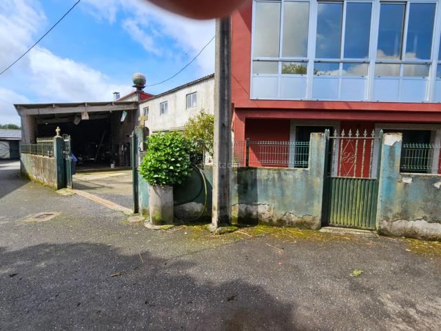 Masía en venta en Mazaricos. VENDO CASA DE 2 PLANTAS INDIVIDUALES. Masías.