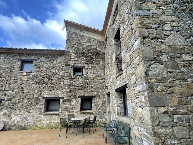 Masía en venta en Mieres. Finca en Mieres Girona. Masías.