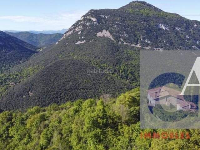 Masía en venta en Montagut i Oix. Masías Montagut i.