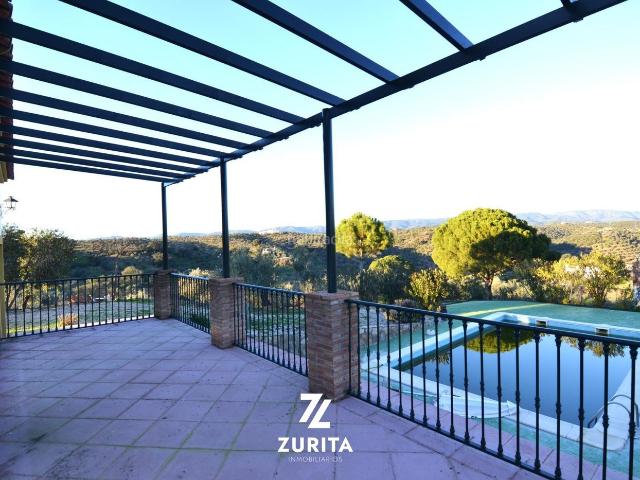 Masía en venta en Montoro. Finca rústica con casa, piscina y olivar de 11 hectáreas en zona Madroñal, cerca de Montoro. Masías.