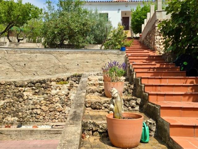 Masía en venta en Montmell El. Casa amplia y equipada en Pinedes Altes, El Montmell. Masías Montmell.