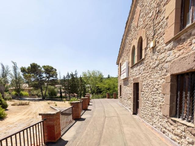 Masía en venta en Moià. Masía con licencia turística en venta en Moià. Masías.