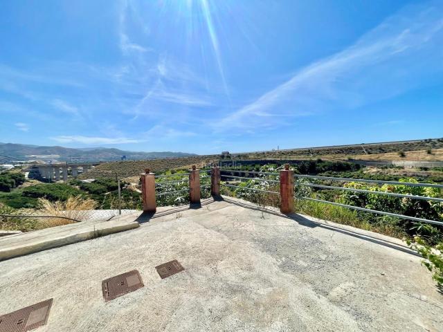 Masía en venta en Molvízar. Finca Rústica con Dos Viviendas y Vistas Espectaculares. Masías.