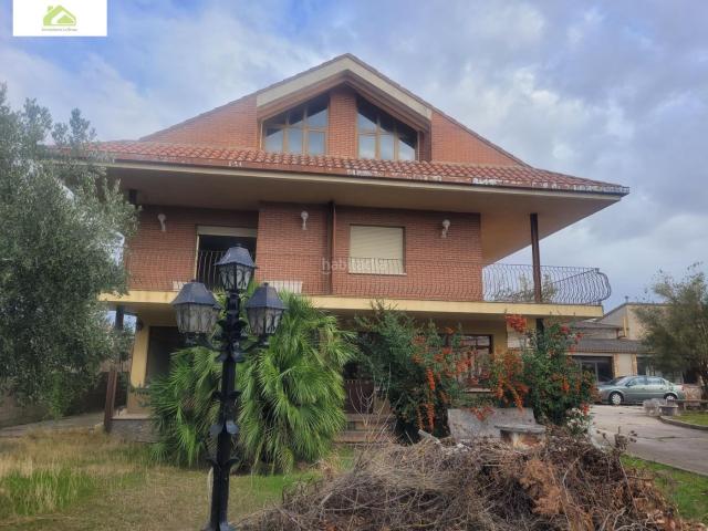 Masía en venta en Morales del Vino. CASA EN VENTA EN MORALES DEL VINO. Masías Morales del.