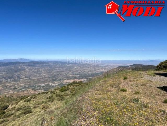 Masía en venta en Nigüelas. Cortijo con todas las comodidades y unas vistas increíbles, la finca tiene de 3 hectáreas dentro de la zona de seguridad del Parqu. Masías.
