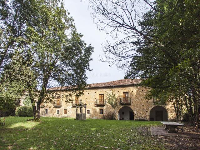 Masía en venta en Noreña. Excepcional Palacio en el Corazón de Asturias. Masías.