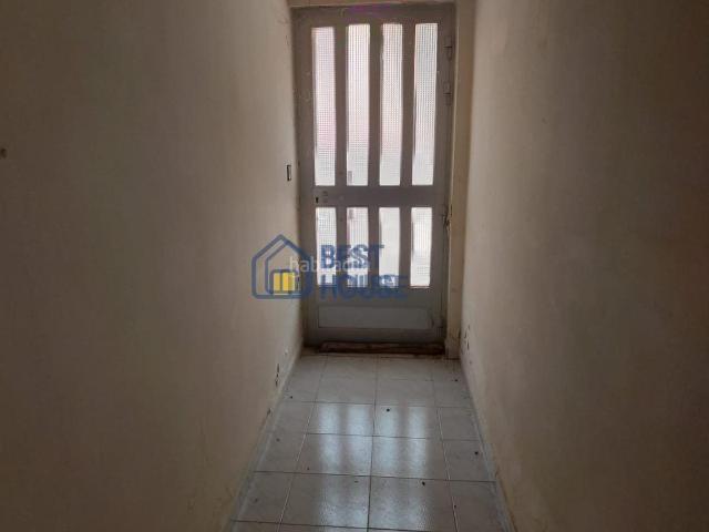 Masía en venta en Onzonilla. Casa a la venta en el centro de Vilecha. Masías.