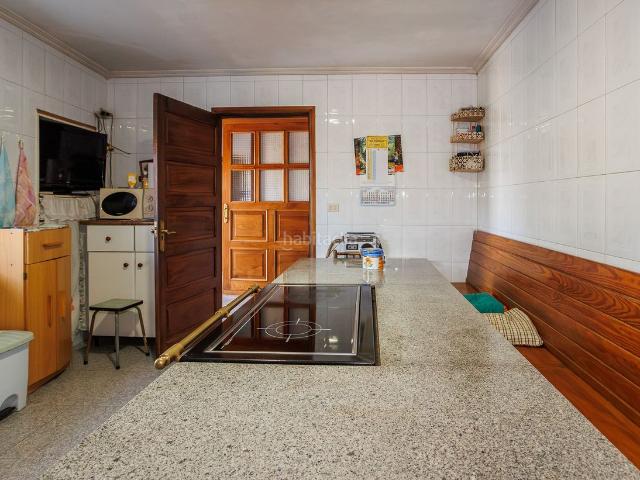 Masía en venta en Outeiro de Rei. Casa de aldea con terreno y alpendres en Outeiro de Rei. Masías Outeiro de.