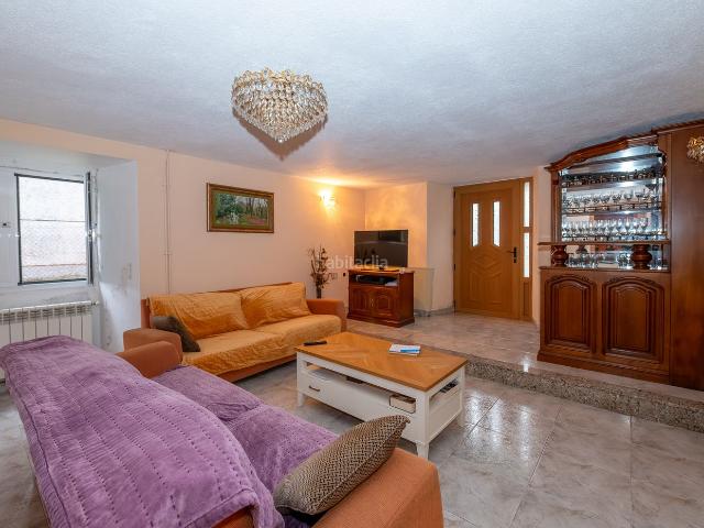 Masía en venta en Outeiro de Rei. Casa de piedra con terreno, hórreo y construcciones auxiliares en Outeiro de Rei. Masías Outeiro de.