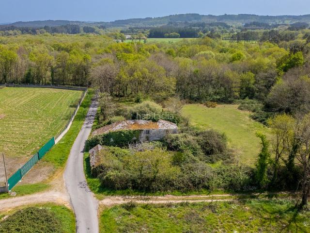 Masía en venta en Outeiro de Rei. Casa rústica a rehabilitar con finca edificable en Outeiro de Rei. Masías Outeiro de.