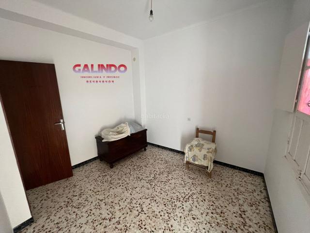 Casa adosada en venta en Paradas. CALLE SANTA CRUZ 59. Casas adosadas.
