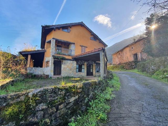 Masía en venta en Parres. CASAS EN COLLIA PARRES. Masías.