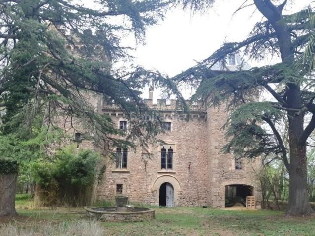 Masía en venta en Perafita. CASTILLO EN PEREFITA, CESIÓN DE REMATE. Masías.