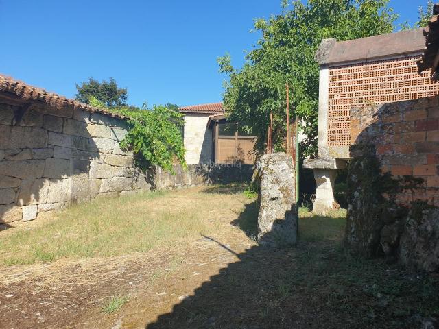 Masía en venta en Pereiro de Aguiar O. 65.000 Negociables casa con finca pereiro de aguiar. Masías Pereiro de Aguiar.
