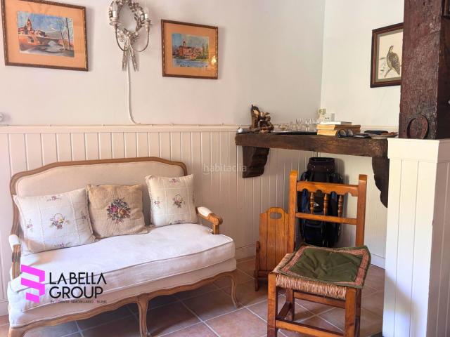 Masía en venta en Pesaguero. Casa rústica reformada con mucho encanto en Pesaguero, a 15 minutos de Potes Cantabria. Masías.