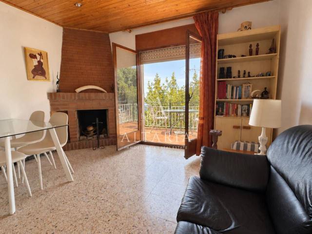 Masía en venta en Pineda de Mar, Can Carreras Montessol. Casa con piscina, jardín, vistas al mar y también licencia turística. Masías Pineda de.