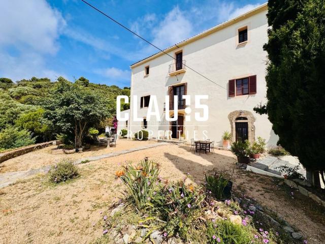 Masía en venta en Pineda de Mar, Centre. Exclusiva masía en venta con gran terreno y licencia para hotel rural en Pineda de Mar. Masías Pineda de.