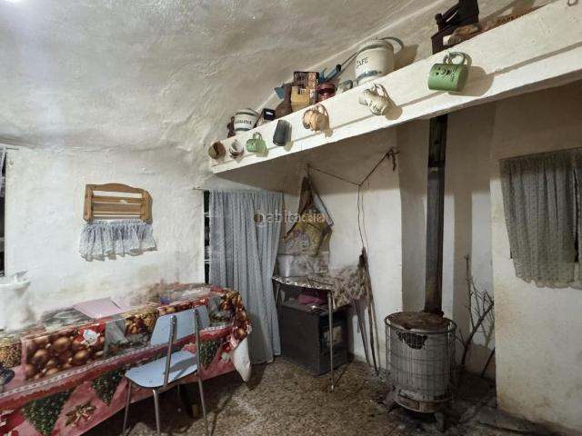 Masía en venta en Pinoso. Casa cueva en Casas Ibáñez Pinoso. Masías.