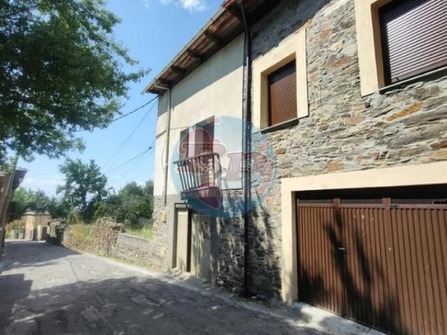 Masía en venta en Ponferrada, Área Rural Sur. Masías.