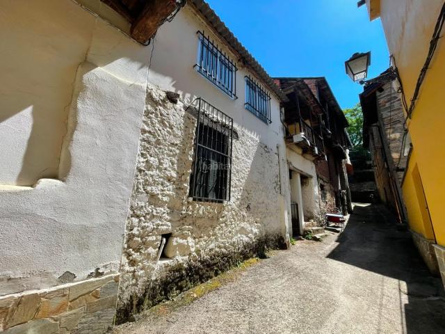 Masía en venta en Ponferrada, Área Rural Sur. SE VENDE CASA DE PUEBLO Y MUCHAS PARCELAS RÚSTICAS. Masías.