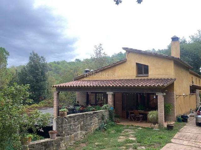 Masía en venta en Porqueres. Masía única en Porqueres Un oasis en plena naturaleza, lista para entrar a vivirSe pone a la venta una preciosa masía en Porquere. Masías.