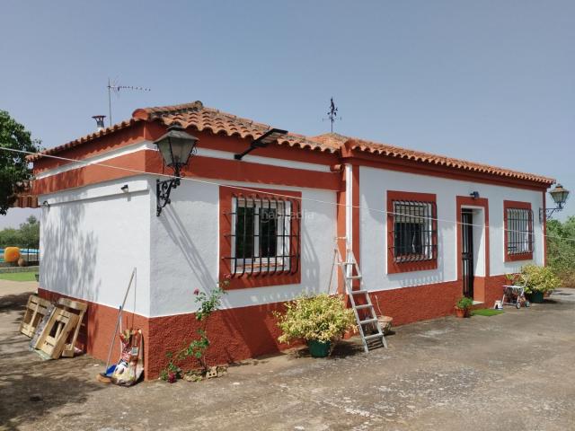Masía en venta en Puebla de Sancho Pérez. Casa de campo. 4 dorm, piscina. Parcela 1,6 Ha. Masías Puebla de Sancho.