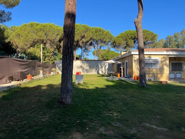 Masía en venta en Villafranco del Guadalquivir. Parcela con Casa. Masías Villafranco del.