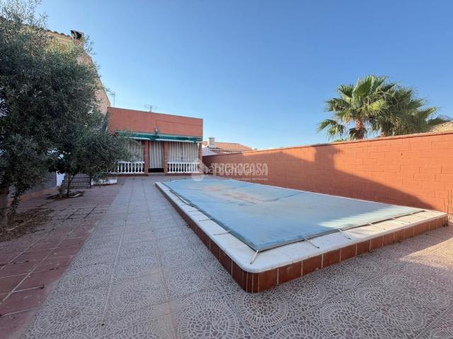 Masía en venta en Puente Genil. Casa rural en venta en Puente genil. Masías Puente.
