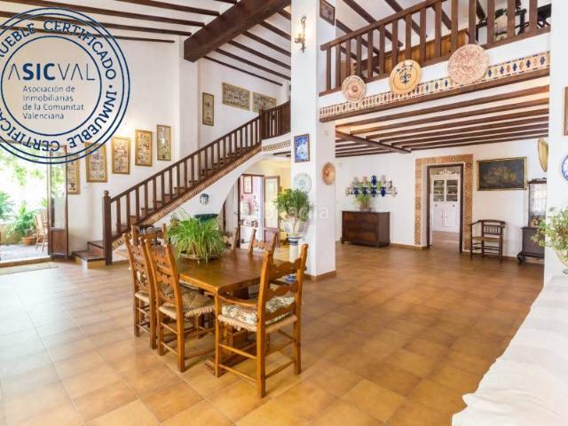 Masía en venta en Quart de les Valls. Una gran casa para familias de gusto exquisito. Masías Quart de les.