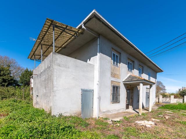 Masía en venta en Rábade. Casa a reformar con garaje, terraza y pozo en Rábade. Masías.