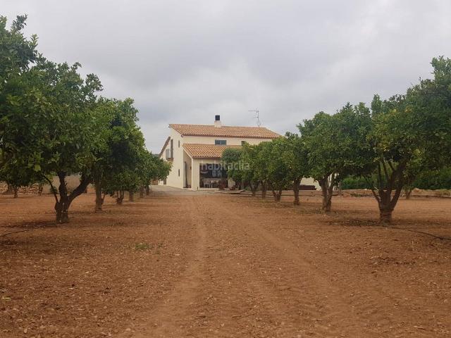 Masía en venta en Roda de Barà Costa Dorada. Vivir en plena naturaleza en una finca impresionante. Masías Roda de.
