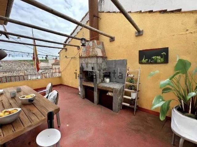 Masía en venta en Roda de Eresma. CASA con PATIO en VENTA RODA DE ERESMA SEGOVIA BENEFICIOSLa SITUACIÓN en un entorno tranquilo.La PRIVACIDADEl ESTADO del INMUEBLE. Masías Roda de.